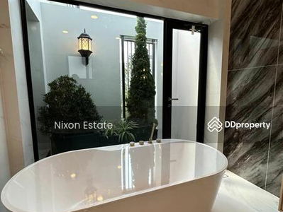 Nantawan Rama 9 New Krungthepkreetha, Bangkok, Thailand Nantawan Rama 9 New Krungthepkreetha, Bangkok, Thailand