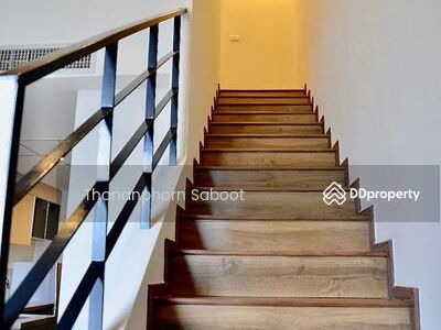 Onyx Phahonyothin, Bangkok, Thailand Onyx Phahonyothin, Bangkok, Thailand