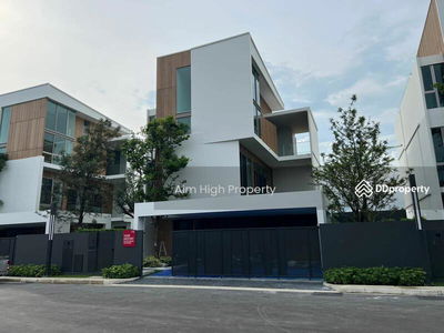 VIVE Rama 9, Bangkok, Thailand VIVE Rama 9, Bangkok, Thailand