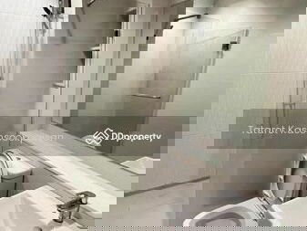 Life Asoke, Bangkok, Thailand Life Asoke, Bangkok, Thailand