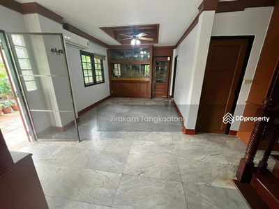 House for rent, 4 bedrooms, 5 bathrooms, 3 en-suite bathrooms. After Central Notification Ask for additional furniture for everything, Nonthaburi, Thailand House for rent, 4 bedrooms, 5 bathrooms, 3 en-suite bathrooms. After Central Notification Ask for additional furniture for everything, Nonthaburi, Thailand