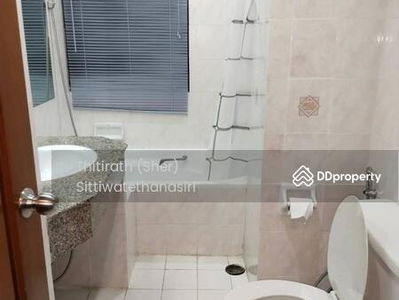 Sukhumvit Park, Bangkok, Thailand Sukhumvit Park, Bangkok, Thailand