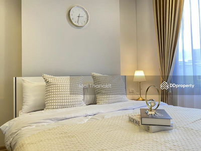 Chewathai Pinklao, Bangkok, Thailand Chewathai Pinklao, Bangkok, Thailand