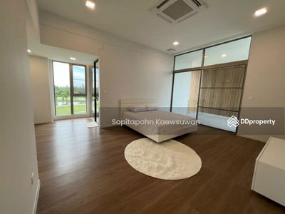 VIVE Rama 9, Bangkok, Thailand VIVE Rama 9, Bangkok, Thailand