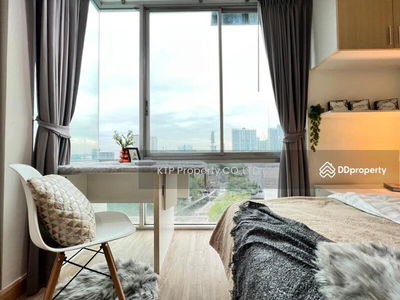 The IRIS Rama 9-Srinakarin, Bangkok, Thailand The IRIS Rama 9-Srinakarin, Bangkok, Thailand