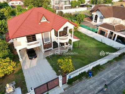 -Punnawithi Soi Sukhumvit 101, Bangkok, Thailand -Punnawithi Soi Sukhumvit 101, Bangkok, Thailand