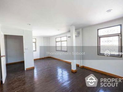 Premium 2-Bedroom House, Bangkok, Thailand Premium 2-Bedroom House, Bangkok, Thailand