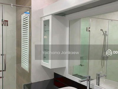 Govind Tower, Bangkok, Thailand Govind Tower, Bangkok, Thailand