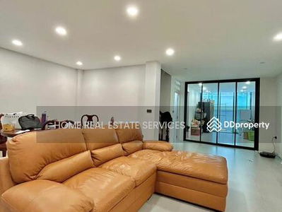 Townhomes Sathorn Soi 21, Bangkok, Thailand Townhomes Sathorn Soi 21, Bangkok, Thailand