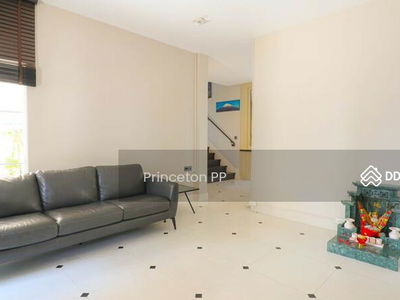 Nantawan Bangna Km.7, Samut Prakan, Thailand Nantawan Bangna Km.7, Samut Prakan, Thailand