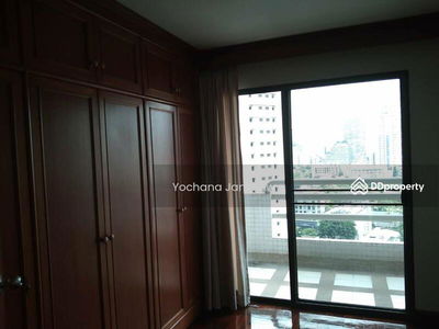 Richmond Palace, Bangkok, Thailand Richmond Palace, Bangkok, Thailand