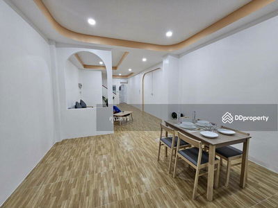 ADK0591, Chiang Mai, Thailand ADK0591, Chiang Mai, Thailand