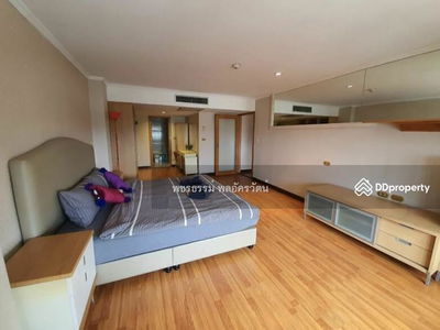 Omni Tower Sukhumvit Nana, Bangkok, Thailand Omni Tower Sukhumvit Nana, Bangkok, Thailand