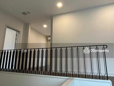 Nantawan Rama 9 New Krungthepkreetha, Bangkok, Thailand Nantawan Rama 9 New Krungthepkreetha, Bangkok, Thailand