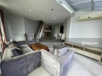 P.W.T. Mansion, Bangkok, Thailand P.W.T. Mansion, Bangkok, Thailand