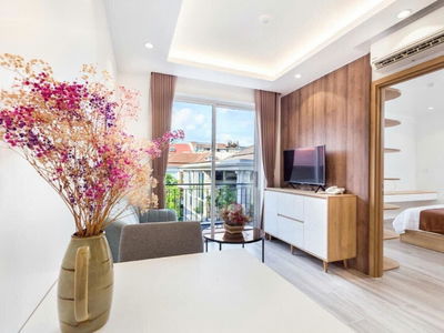 Nguyen Thi Thap Street, Vietnam Nguyen Thi Thap Street, Vietnam