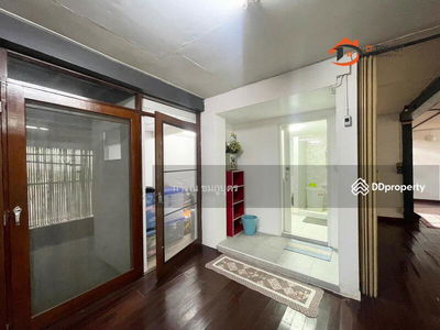 Lat Phrao 64, Intersection 7, Bangkok, Thailand Lat Phrao 64, Intersection 7, Bangkok, Thailand