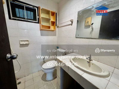 Near Central Ladprao Soi Khlangmontri, Bangkok, Thailand Near Central Ladprao Soi Khlangmontri, Bangkok, Thailand