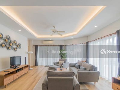 Housing in Ban Ratsada, Thailand Housing in Ban Ratsada, Thailand