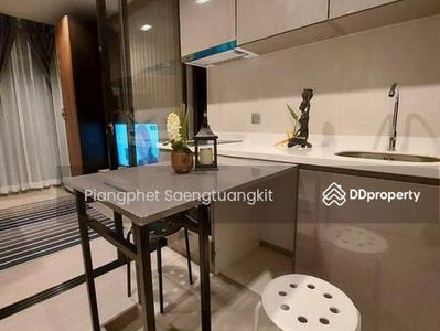 Life Asoke-Rama 9, Bangkok, Thailand Life Asoke-Rama 9, Bangkok, Thailand