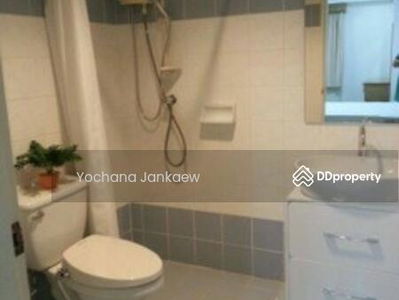 Royal Castle Sukhumvit, Bangkok, Thailand Royal Castle Sukhumvit, Bangkok, Thailand