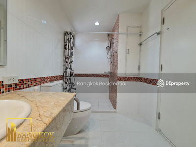 D.S. Tower 1 Sukhumvit 33, Bangkok, Thailand D.S. Tower 1 Sukhumvit 33, Bangkok, Thailand