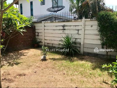 Gehäuse In Kathu, Thailand Gehäuse In Kathu, Thailand