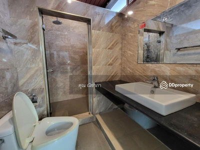 Single house for rent, On Nut 14, large house, 400 sq m., 600 sq m., Phatthanakan 38, wide garden, 4 bedrooms, 5 bathrooms, Bangkok, Thailand Single house for rent, On Nut 14, large house, 400 sq m., 600 sq m., Phatthanakan 38, wide garden, 4 bedrooms, 5 bathrooms, Bangkok, Thailand