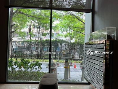 Life Sukhumvit 48, Bangkok, Thailand Life Sukhumvit 48, Bangkok, Thailand