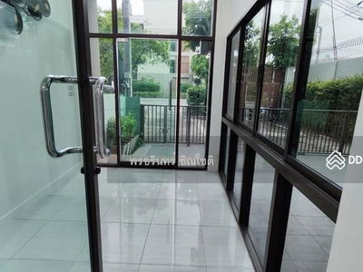 Lumpini Town Residence Bangna-Srinakarin, Bangkok, Thailand Lumpini Town Residence Bangna-Srinakarin, Bangkok, Thailand