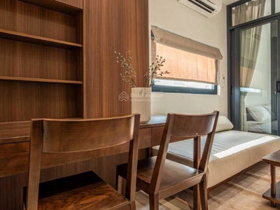 Nguyen Cuu Van Street, Vietnam Nguyen Cuu Van Street, Vietnam