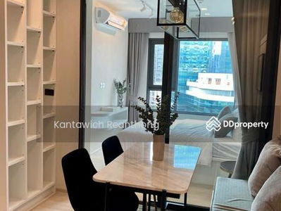 Life One Wireless, Bangkok, Thailand Life One Wireless, Bangkok, Thailand