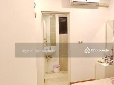 Ratchaphruek, main road, Bang Kruai Hospital (1 km.), Nonthaburi, Thailand Ratchaphruek, main road, Bang Kruai Hospital (1 km.), Nonthaburi, Thailand