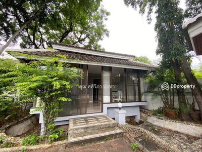 Muang Thong Thani 100, Nonthaburi, Thailand Muang Thong Thani 100, Nonthaburi, Thailand