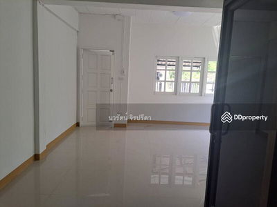 Sang Tawan Village, Pathum Thani, Thailand Sang Tawan Village, Pathum Thani, Thailand