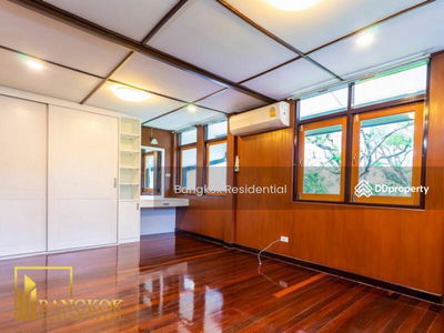 Single House in Compound, Bangkok, Thailand Single House in Compound, Bangkok, Thailand