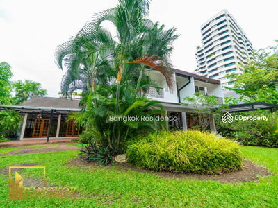 Single House in Compound, Bangkok, Thailand Single House in Compound, Bangkok, Thailand