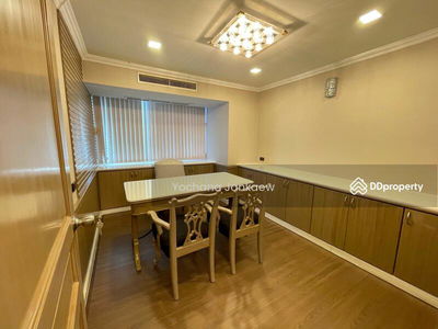 Oriental Towers, Bangkok, Thailand Oriental Towers, Bangkok, Thailand