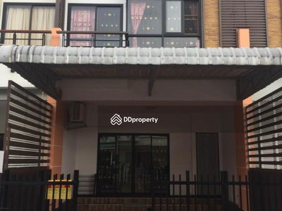 The Enter Village King Kaew 25/1, Bangkok, Thailand The Enter Village King Kaew 25/1, Bangkok, Thailand