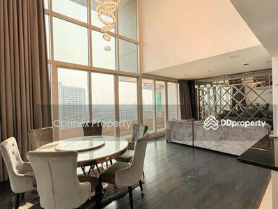 Watermark Chaophraya, Bangkok, Thailand Watermark Chaophraya, Bangkok, Thailand