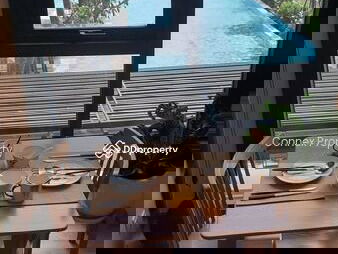 The Line Phahon-Pradipat, Bangkok, Thailand The Line Phahon-Pradipat, Bangkok, Thailand