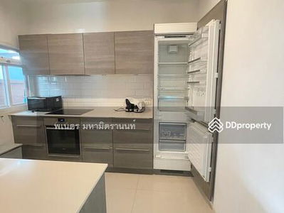 Grand Bangkok Boulevard Rama 9-Srinagarindra, Bangkok, Thailand Grand Bangkok Boulevard Rama 9-Srinagarindra, Bangkok, Thailand