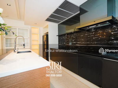 Baan Lux-Sathon, Bangkok, Thailand Baan Lux-Sathon, Bangkok, Thailand