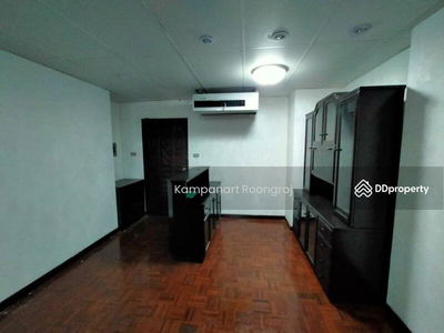 Silom Condominium, Bangkok, Thailand Silom Condominium, Bangkok, Thailand