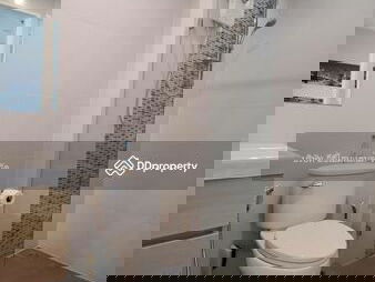 Metro Sky Prachachuen, Bangkok, Thailand Metro Sky Prachachuen, Bangkok, Thailand