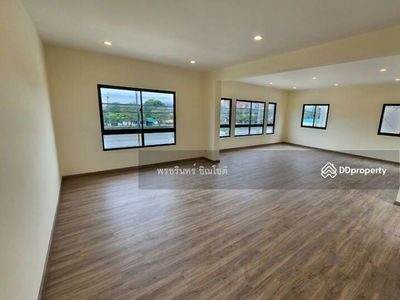 Passorn Prestige Bangna-Suvarnabhumi, Samut Prakan, Thailand Passorn Prestige Bangna-Suvarnabhumi, Samut Prakan, Thailand