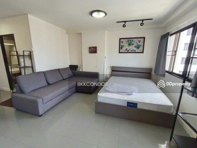 Saranjai Mansion, Bangkok, Bangkok, Thailand Saranjai Mansion, Bangkok, Bangkok, Thailand