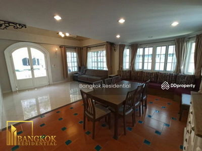 House in Compound, Samut Prakan, Thailand House in Compound, Samut Prakan, Thailand