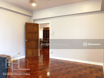 Grand Ville House 1(Sukhumvit 24) condominium, Bangkok, Thailand Grand Ville House 1(Sukhumvit 24) condominium, Bangkok, Thailand