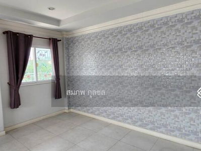 80127 - Large detached house for rent, area 1 rai, meets the needs of commerce or a large family, Chalong Krung Road, Bangkok., Thailand 80127 - Large detached house for rent, area 1 rai, meets the needs of commerce or a large family, Chalong Krung Road, Bangkok., Thailand